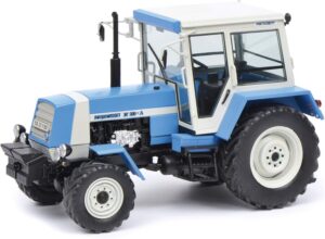 Traktor ZT 323